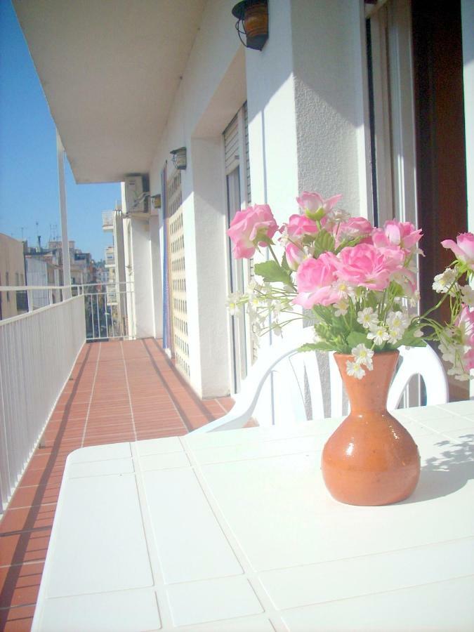 Calella De La Costa公寓 外观 照片